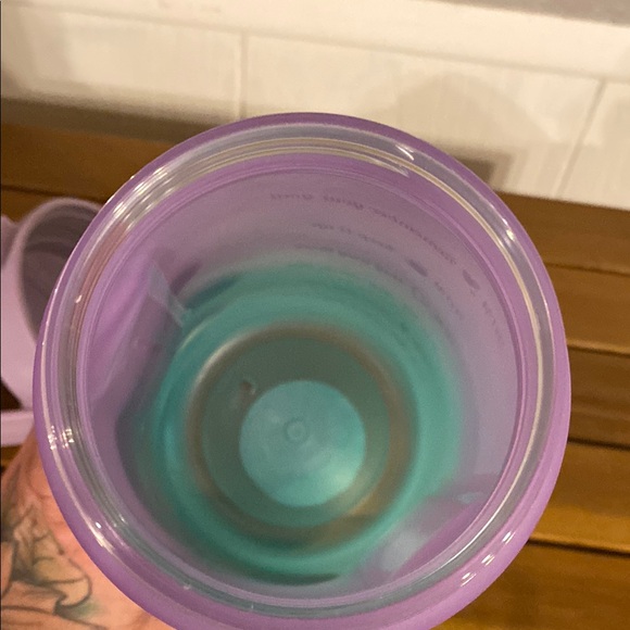 Gradient Water Bottle NEW - Picture 5 of 6